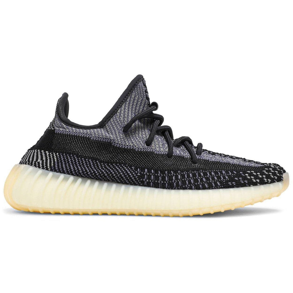 Branded Sneakers 𝓨𝓮𝓮𝔃𝔂 𝕭𝖔𝖔𝖘𝖙 𝟯.𝟱𝟬Carbon
