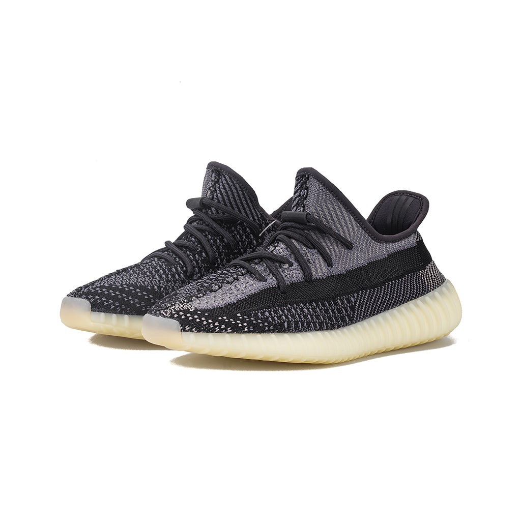 Branded Sneakers 𝓨𝓮𝓮𝔃𝔂 𝕭𝖔𝖔𝖘𝖙 𝟯.𝟱𝟬 (Carbon/Carbon/Carbon)