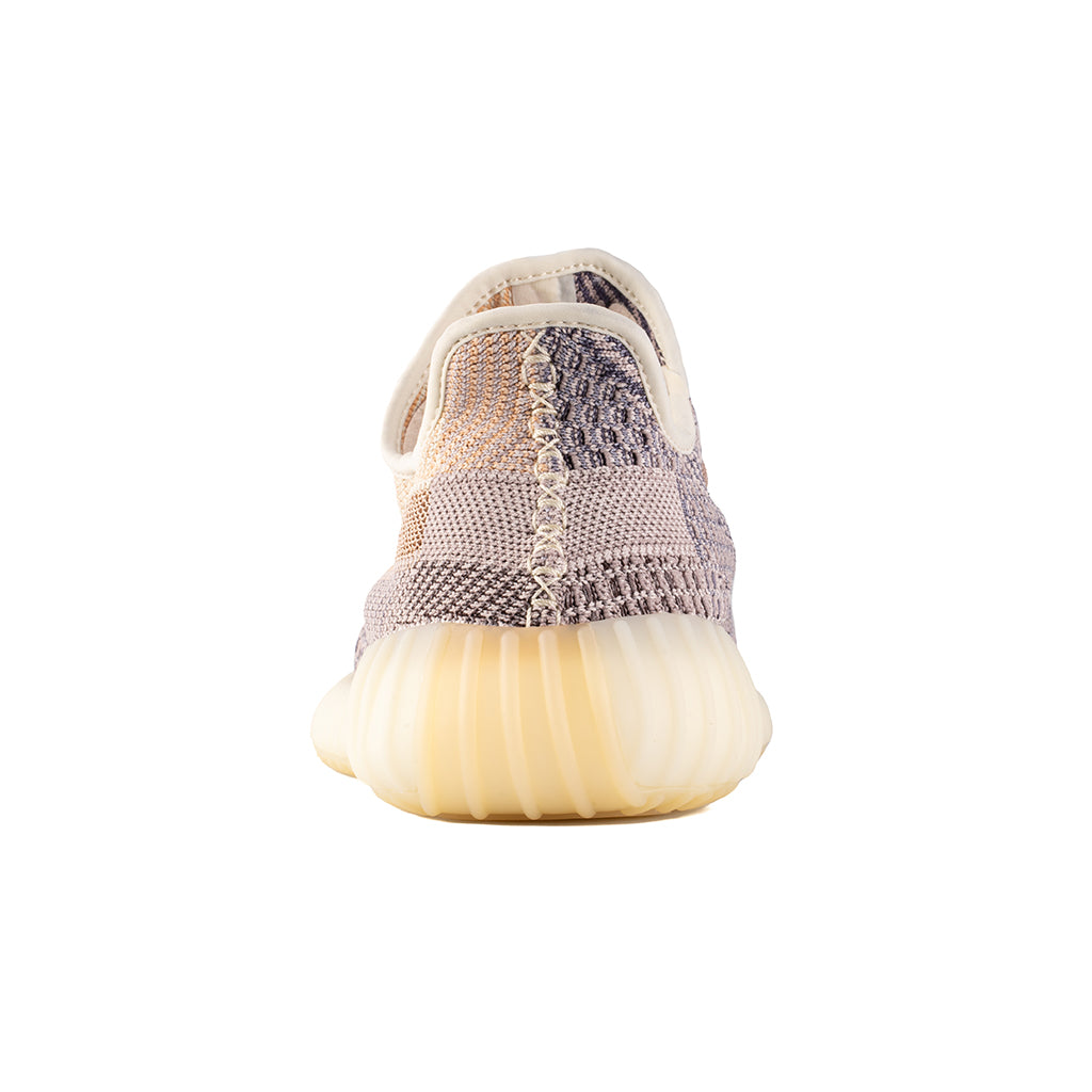 Branded Sneakers 𝓨𝓮𝓮𝔃𝔂 𝕭𝖔𝖔𝖘𝖙 𝟯.𝟱𝟬 (Ash Pearl/Ash Pearl/Ash Pearl)