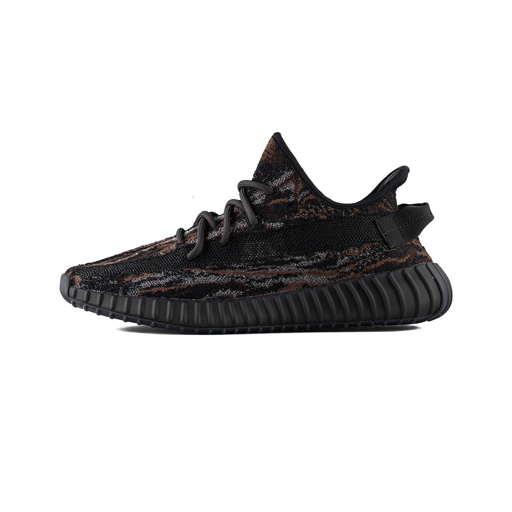 Branded Sneakers 𝓨𝓮𝓮𝔃𝔂 𝕭𝖔𝖔𝖘𝖙 𝟯.𝟱𝟬(MX ROC/MX ROC/MX ROC)