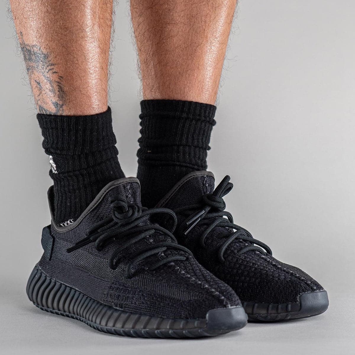 Branded Sneakers 𝓨𝓮𝓮𝔃𝔂 𝕭𝖔𝖔𝖘𝖙 𝟯.𝟱𝟬 Onyx