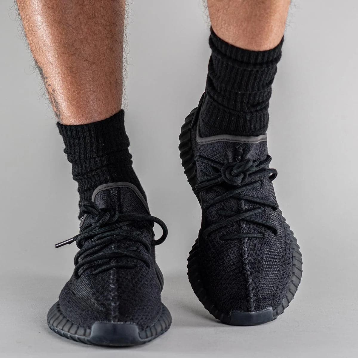 Branded Sneakers 𝓨𝓮𝓮𝔃𝔂 𝕭𝖔𝖔𝖘𝖙 𝟯.𝟱𝟬 Onyx