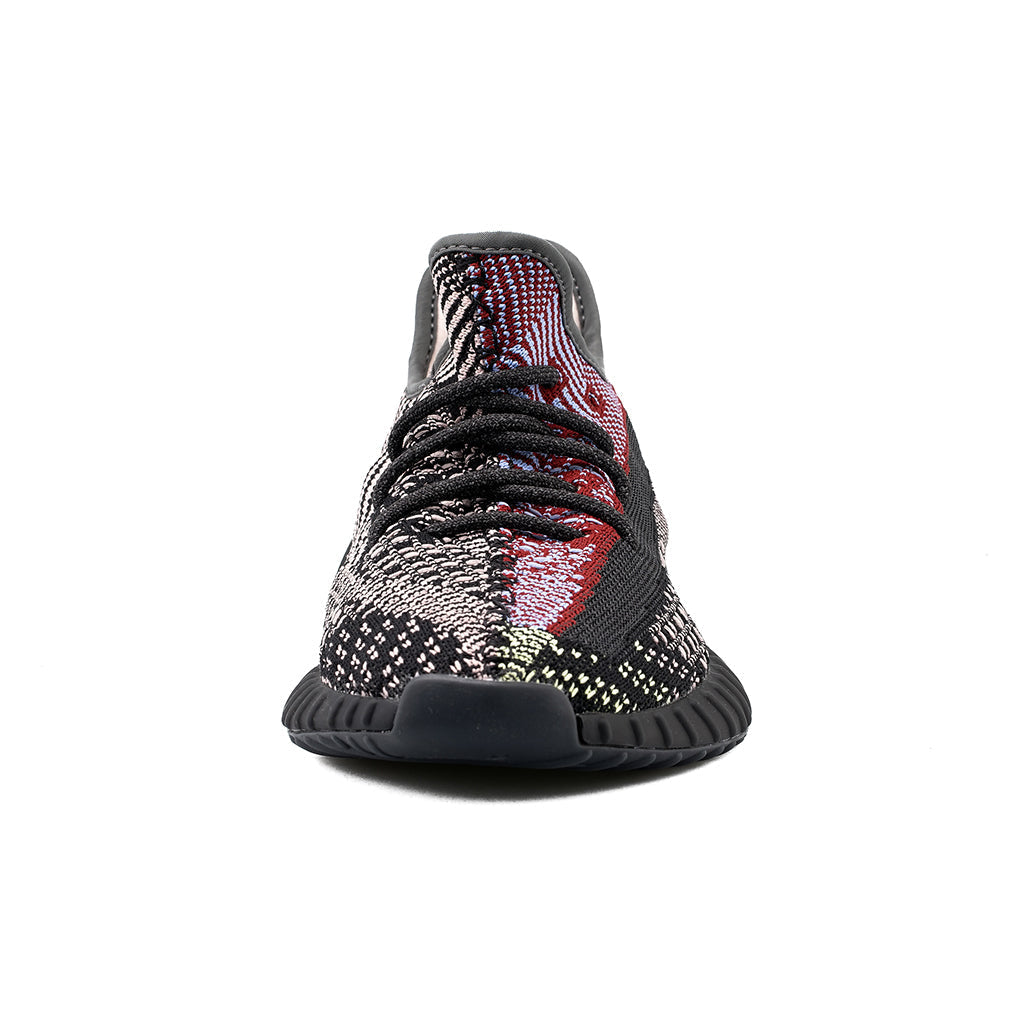 Branded Sneakers 𝓨𝓮𝓮𝔃𝔂 𝕭𝖔𝖔𝖘𝖙 𝟯.𝟱𝟬(Yecheil/Yecheil/Yecheil)