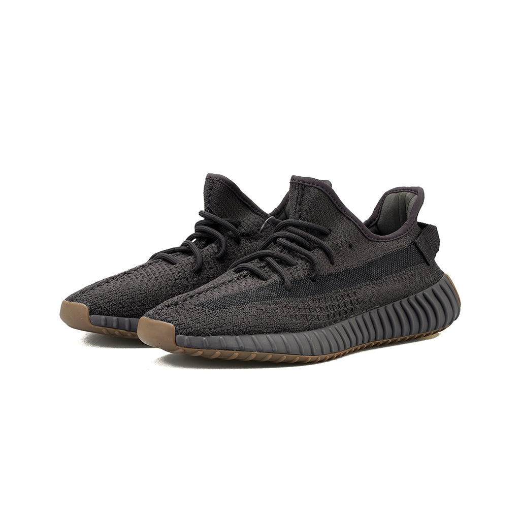Branded Sneakers 𝓨𝓮𝓮𝔃𝔂 𝕭𝖔𝖔𝖘𝖙 𝟯.𝟱𝟬 (Cinder/Cinder/Cinder)